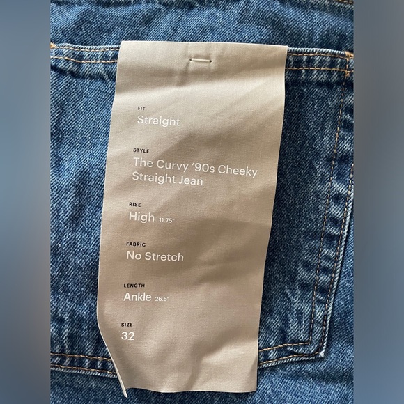 Everlane The Curvy ‘90s Cheeky Straight Jean in Northridge Blue - Picture 11 of 13